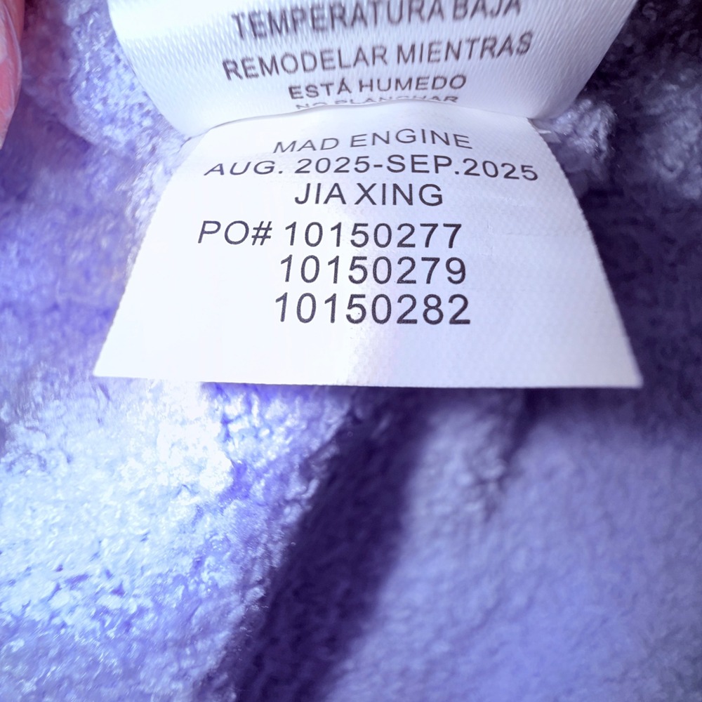 Disney Stitch Sweater Kids S 8 Purple NEW Fuzzy Eyelash Knit Mad Engine Pullover - Picture 7 of 8